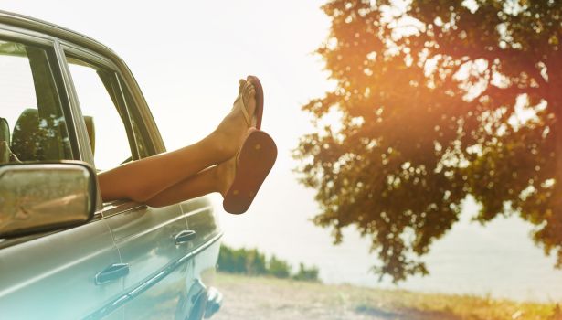 Must-Have Travel-Friendly Beauty Products for Your Summer Getaway